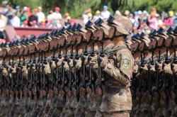 英雄联盟总决赛2025-心跳归零，格列兹曼的抢七封神与莱比锡的北欧终章