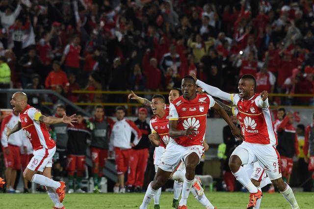 包含格拉纳达主场战胜基辅迪纳摩，豪取胜利的词条