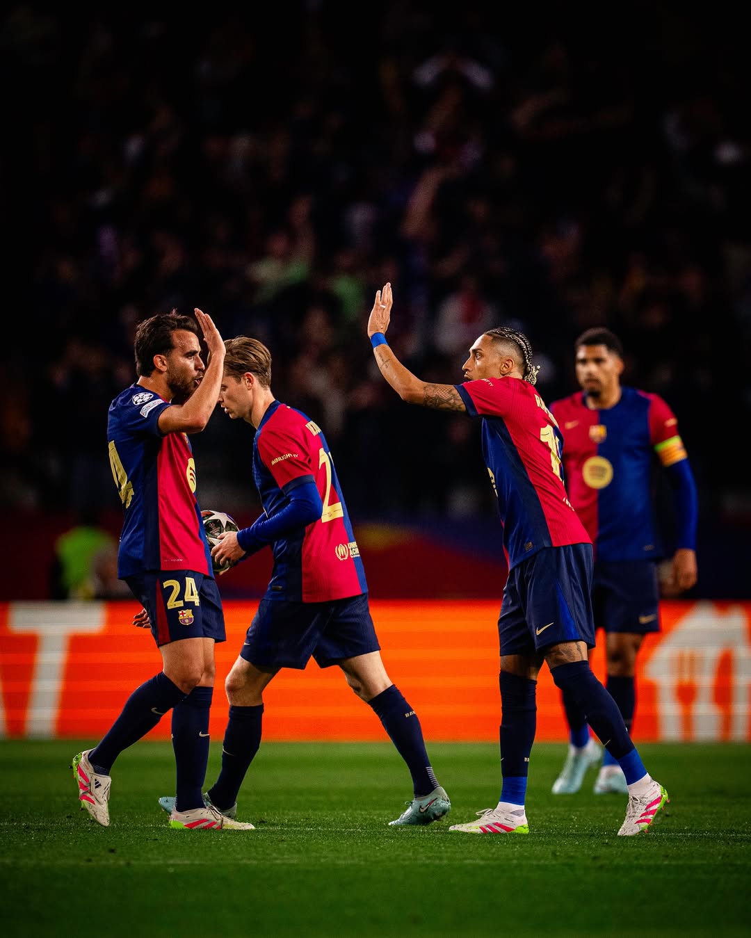 巴塞罗那队在欧国联比赛中踢出好表现