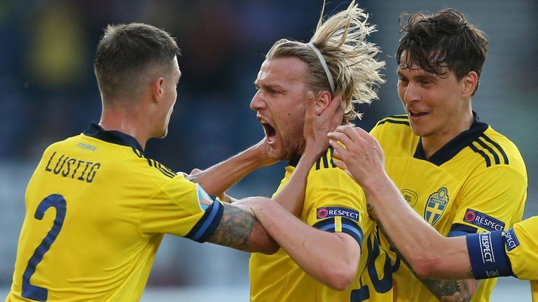 俄罗斯惊险晋级，成功挺进欧洲杯八强