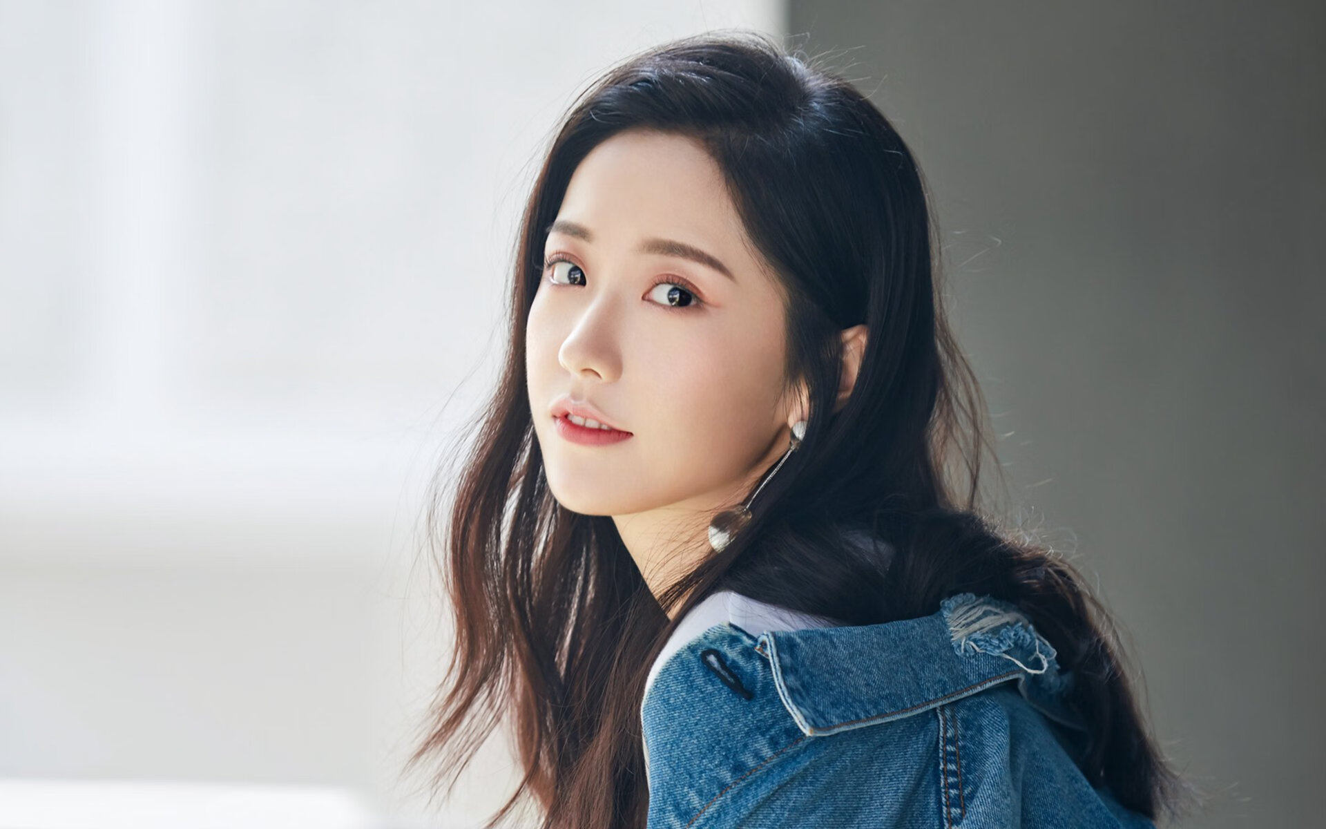 以退为进,阿方索·戴维斯一剑封喉,瑞士防反教科书击碎美国青春风暴